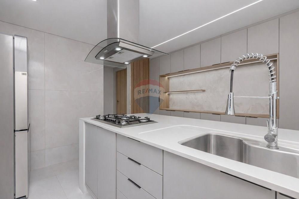 Apartamento - Venda - Balneário Camboriú , Santa Catarina - ChatGPT Image 20 de mar. de 2026, 13_49_21.jpg - 590531040-4