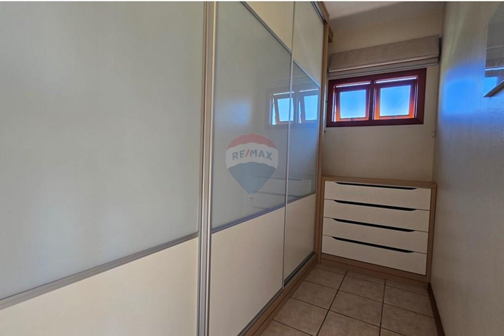 Casa - Venda - Florianópolis , Santa Catarina - 20250923_162940.jpg - Closet - 590101035-13