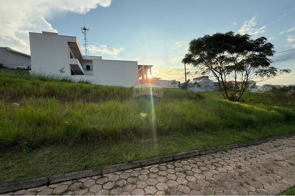 Terreno - Venda - Governador Celso Ramos , Santa Catarina - WhatsApp Image 2025-05-27 at 10.54.15 (1).jpeg - 590131009-250