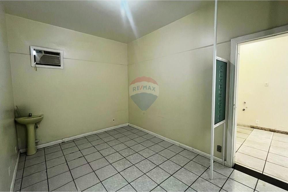 Casa Comercial - Alugar - Balneário Camboriú , Santa Catarina - c4e42998-f195-442b-adea-0c7809e6e6ab.jpg - 590531040-5