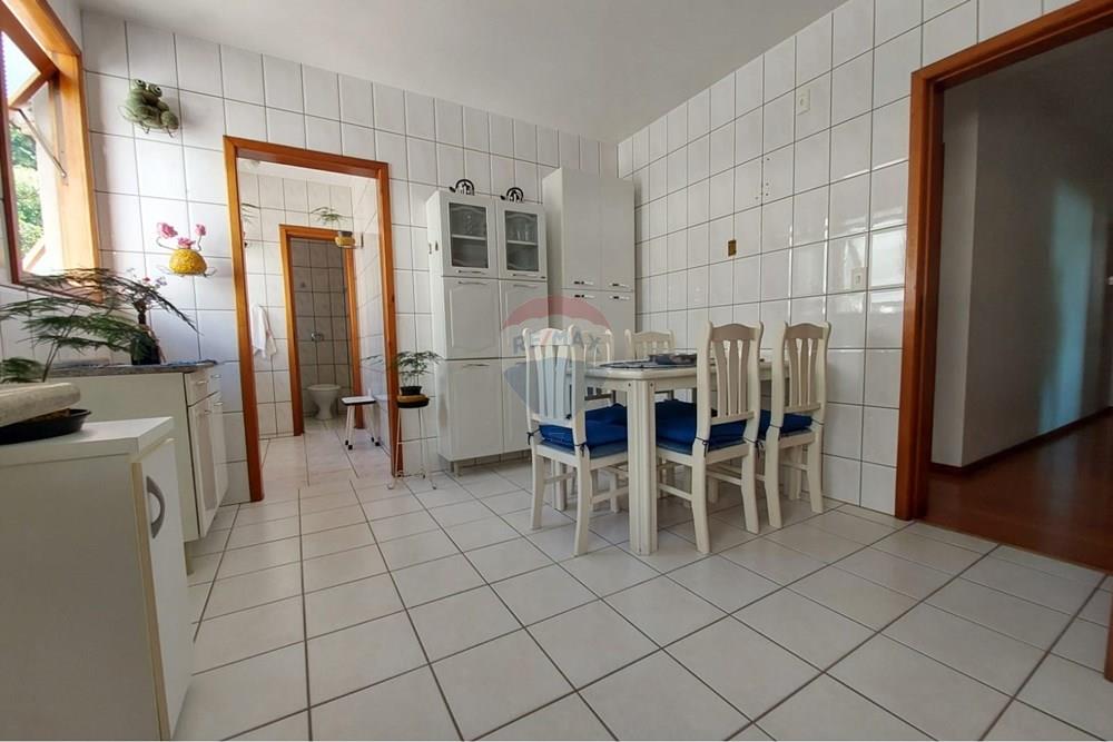 Casa - Venda - São José , Santa Catarina - WhatsApp Image 2026-03-30 at 10.50.09.jpeg - 590471034-6