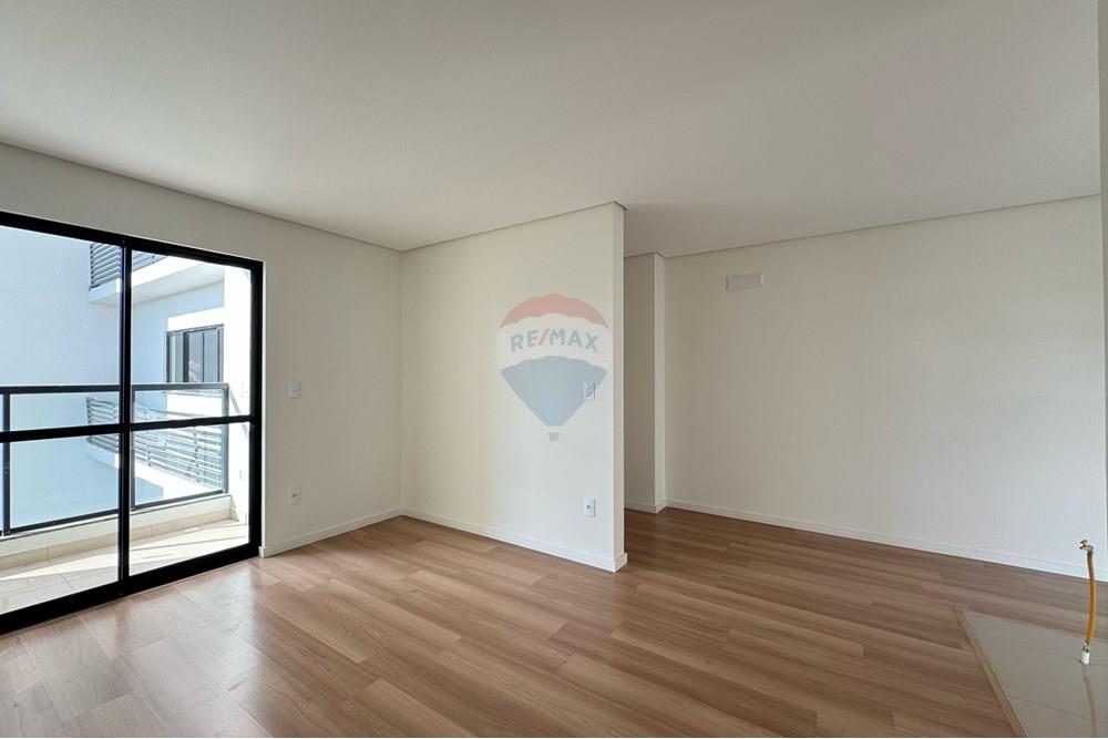 Apartamento à venda com 2 quartos, 70m² - Foto 17