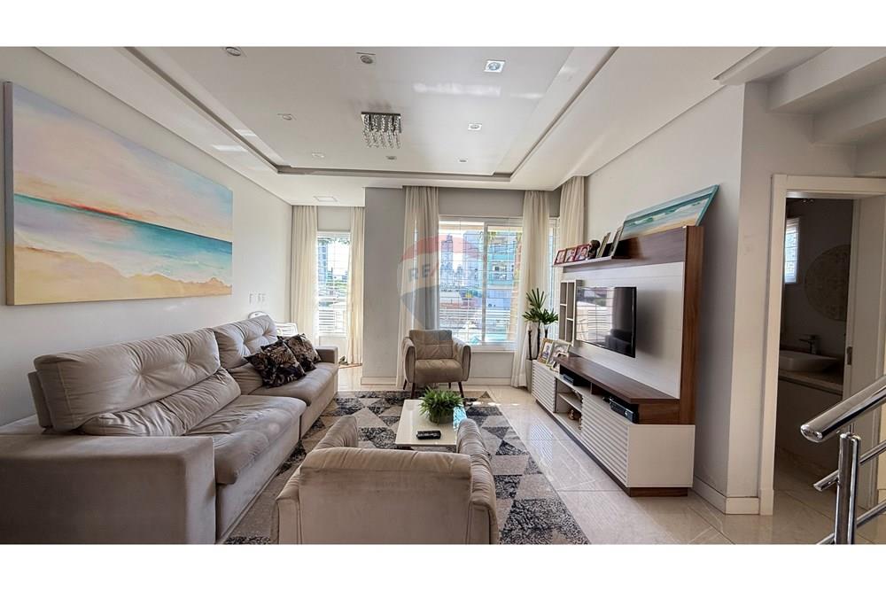 Casa à venda com 3 quartos, 278m² - Foto 2