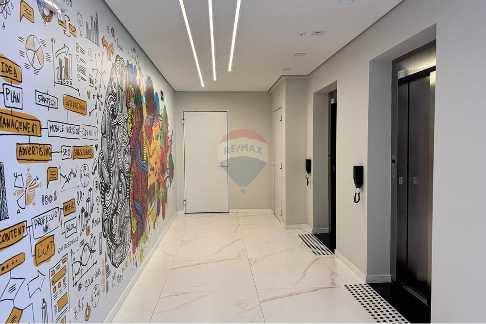 Apartamento à venda com 2 quartos, 70m² - Foto 2