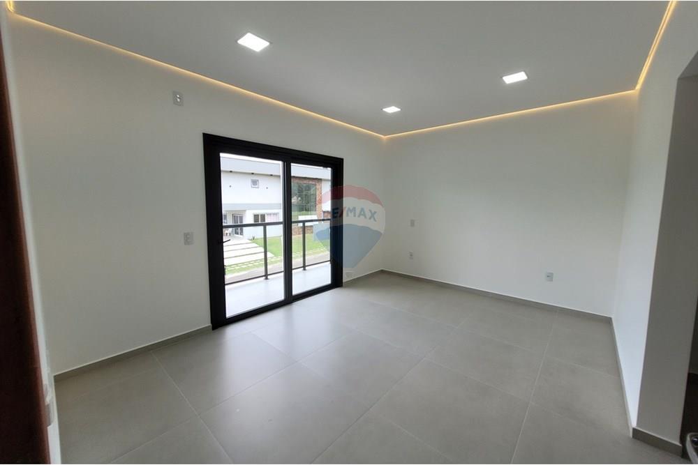 Residential - ਟਾਉਨ ਹਾਉਸ - Florianópolis , Santa Catarina - BR - 2b7874143c16d55fff088def79d3c22910223120f48faa31594fbbc4506ecd3a.jpg - 590511002-11