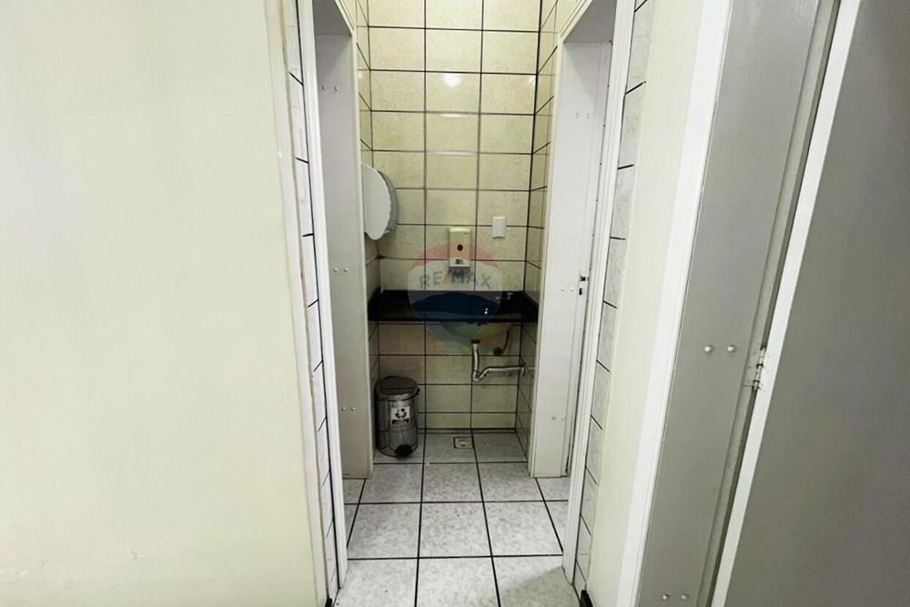 Casa Comercial - Alugar - Balneário Camboriú , Santa Catarina - b95ba375-2098-456b-98e7-5db270a83f45.jpg - 590531040-5