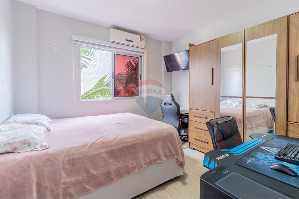 Apartamento à venda com 2 quartos, 65m² - Foto 13