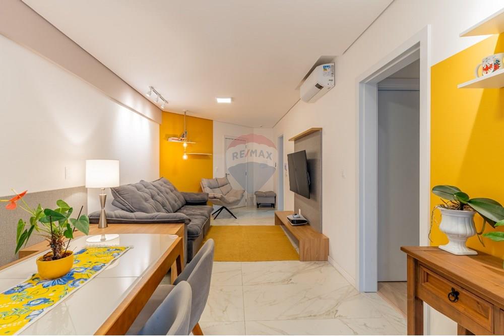 Apartamento à venda com 2 quartos, 79m² - Foto 2