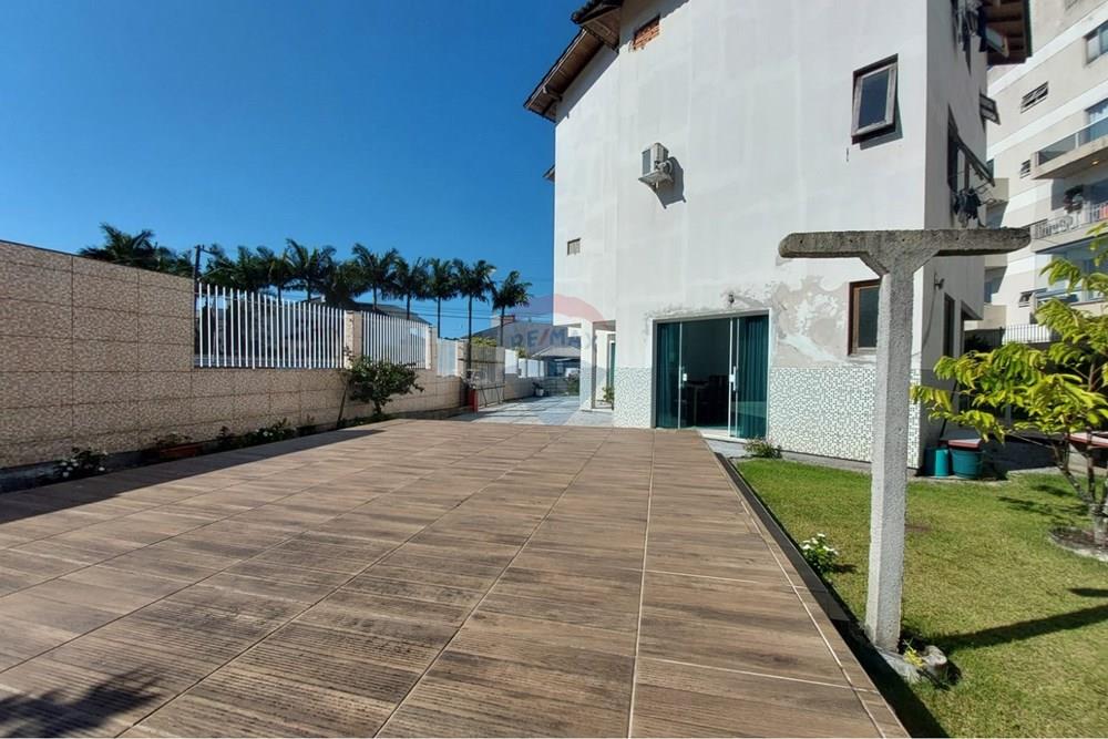 Casa - Venda - São José , Santa Catarina - WhatsApp Image 2026-03-30 at 10.50.00.jpeg - 590471034-6
