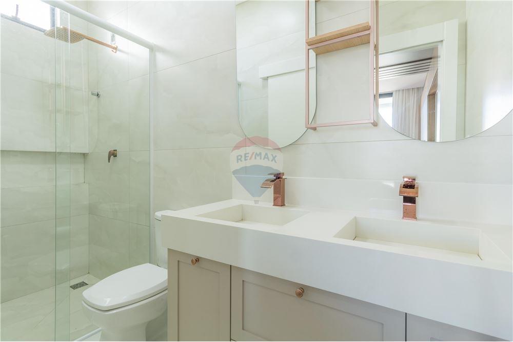 Casa à venda com 3 quartos, 178m² - Foto 4