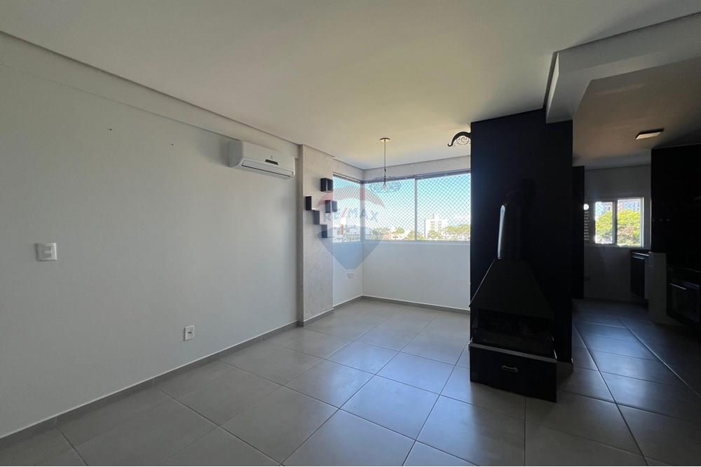 Apartamento à venda com 2 quartos, 66m² - Foto 8