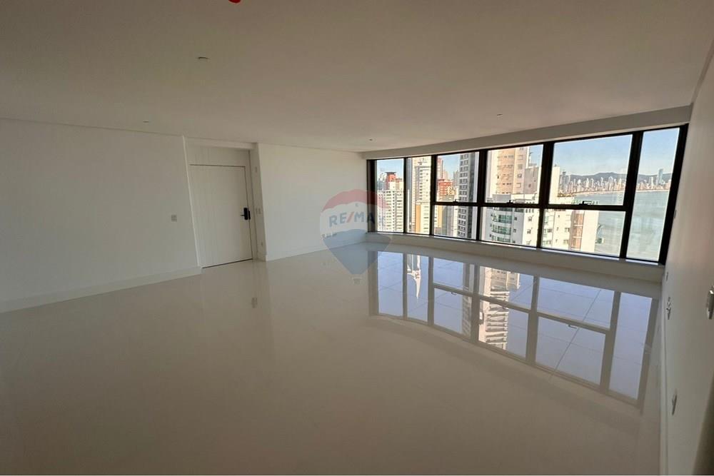 Apartamento - Venda - Balneário Camboriú , Santa Catarina - WhatsApp Image 2026-03-14 at 14.20.48 (1).jpeg - 590231181-4
