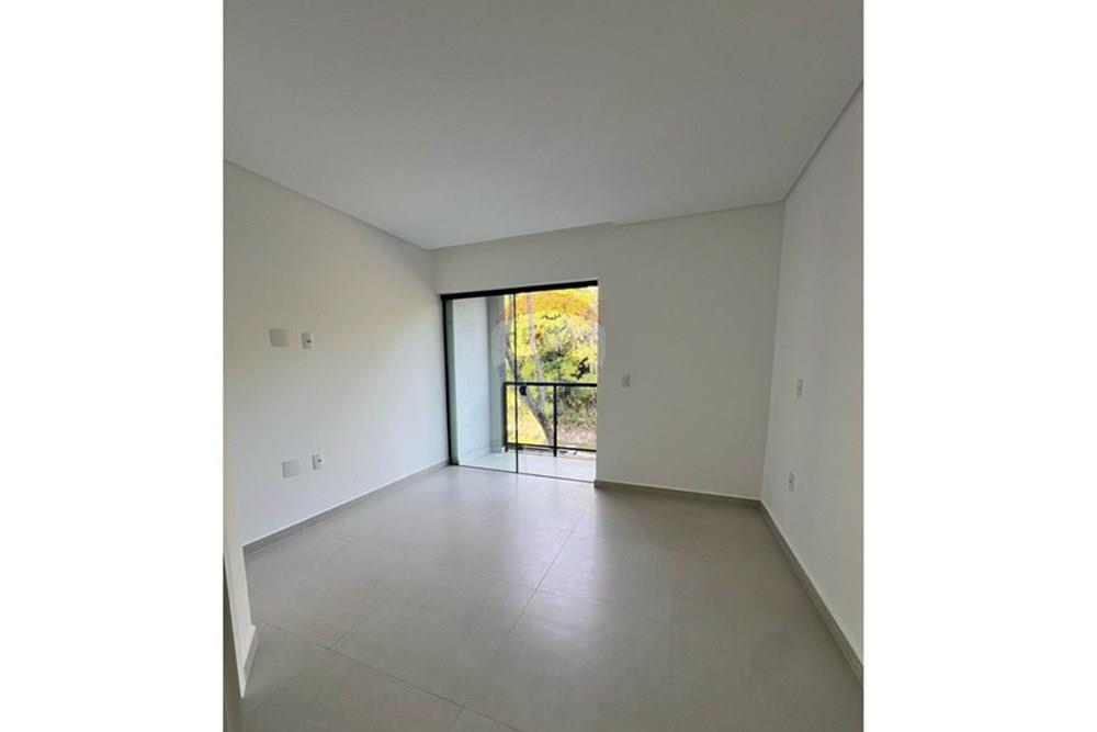 Sobrado - Venda - Bombinhas , Santa Catarina - WhatsApp_Image_2025-05-02_at_16.31.04.jpeg - 590551008-36