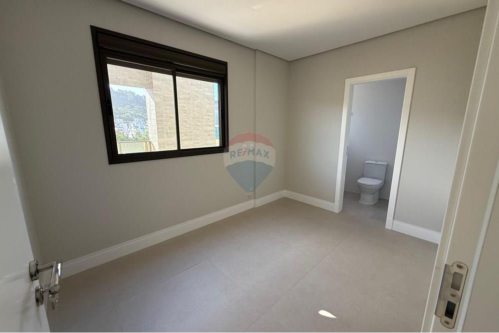 Cobertura - Venda - Governador Celso Ramos , Santa Catarina - WhatsApp Image 2025-11-21 at 18.11.53 (2).jpeg - 590131009-263