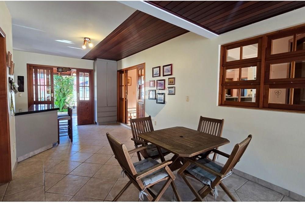 Casa - Venda - Florianópolis , Santa Catarina - 20250923_162620.jpg - Churrasqueira - 590101035-13