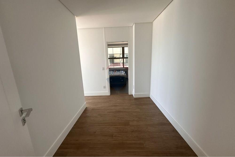 Apartamento - Venda - Balneário Camboriú , Santa Catarina - WhatsApp Image 2026-03-14 at 14.20.47 (2).jpeg - 590231181-4