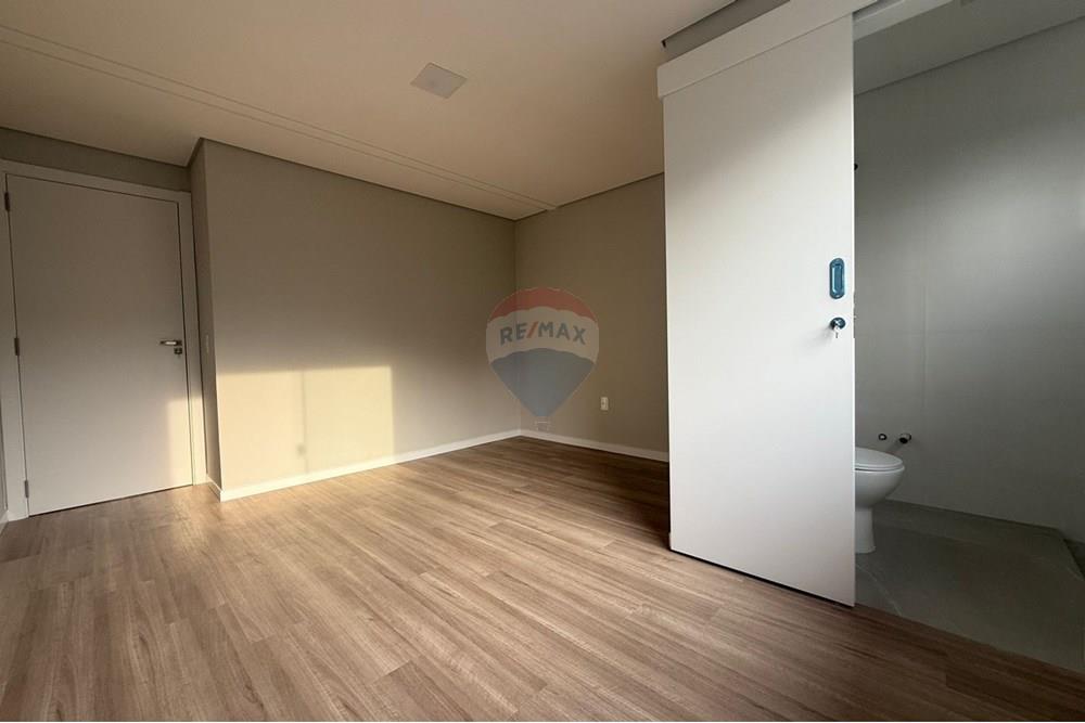 Sobrado - Venda - Joinville , Santa Catarina - 24488f62-d263-4318-9a2a-fdb3cbb940ed.jpeg - 590501039-18