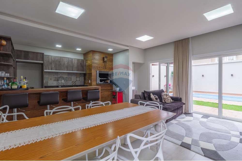 Casa à venda com 3 quartos, 360m² - Foto 15
