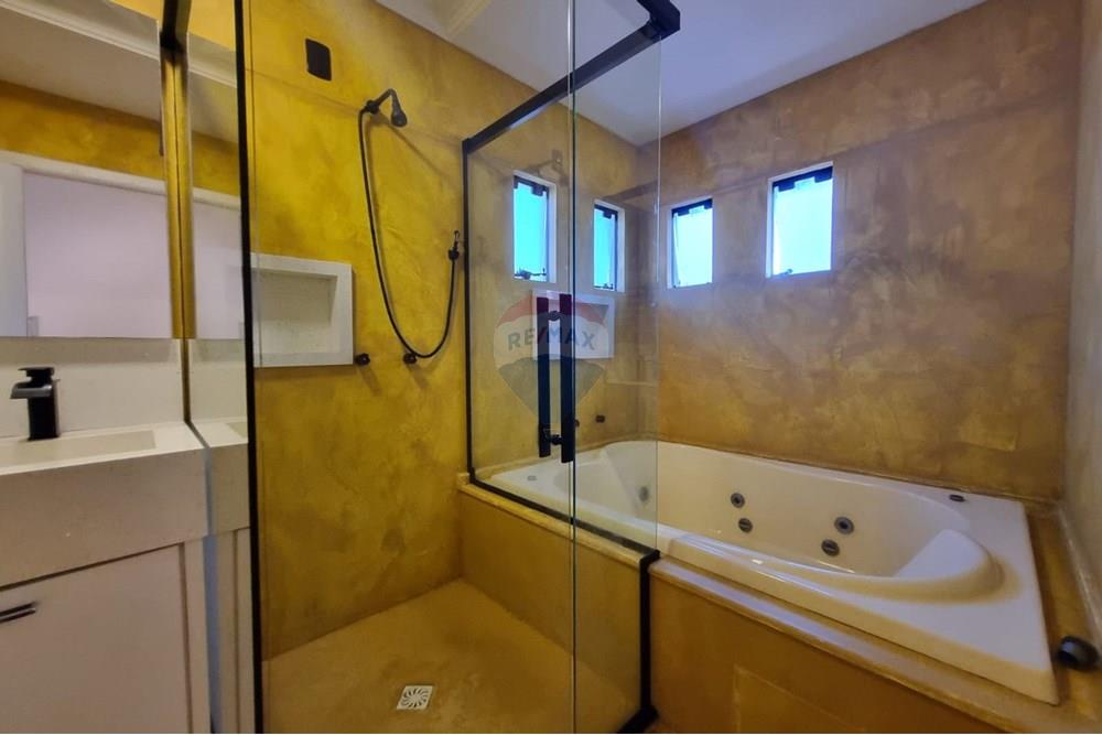 Casa de Condomínio - Alugar - Balneário Camboriú , Santa Catarina - WhatsApp Image 2025-09-25 at 21.44.36 (1).jpeg - 590231189-6