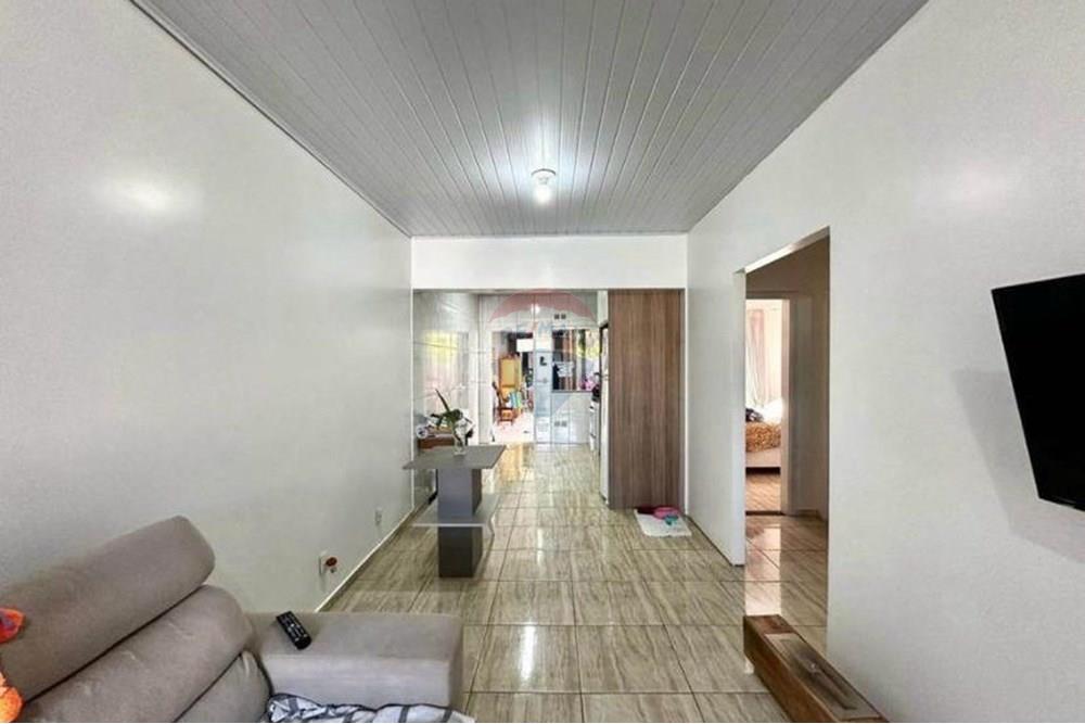 Casa à venda com 2 quartos, 68m² - Foto 2