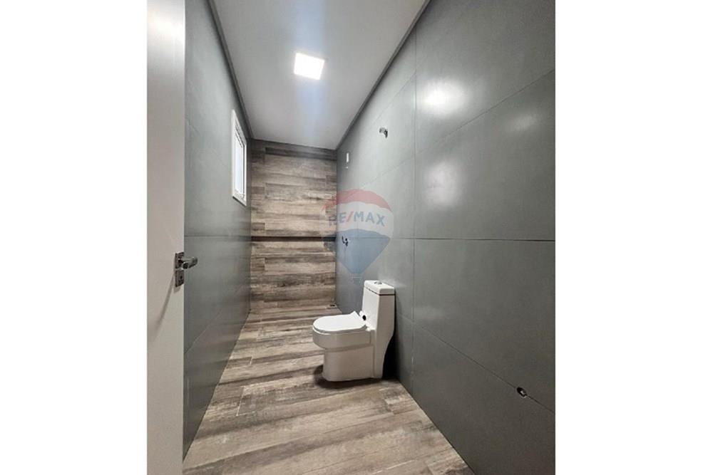 Casa à venda com 3 quartos, 163m² - Foto 2