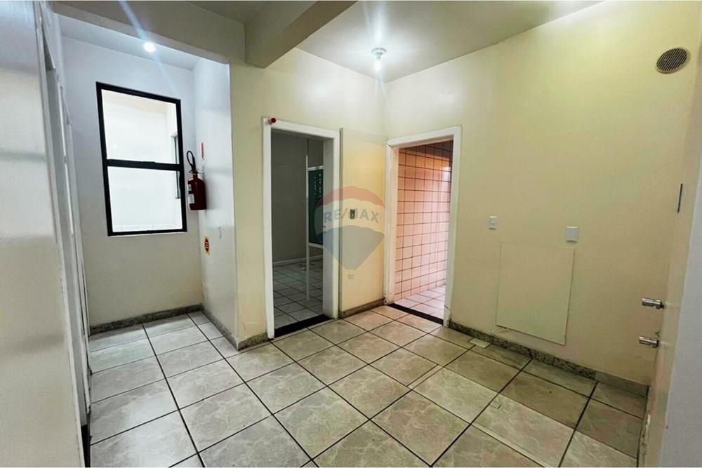 Casa Comercial - Alugar - Balneário Camboriú , Santa Catarina - fa73ca67-3004-496f-afe3-7e8844b1a257.jpg - 590531040-5