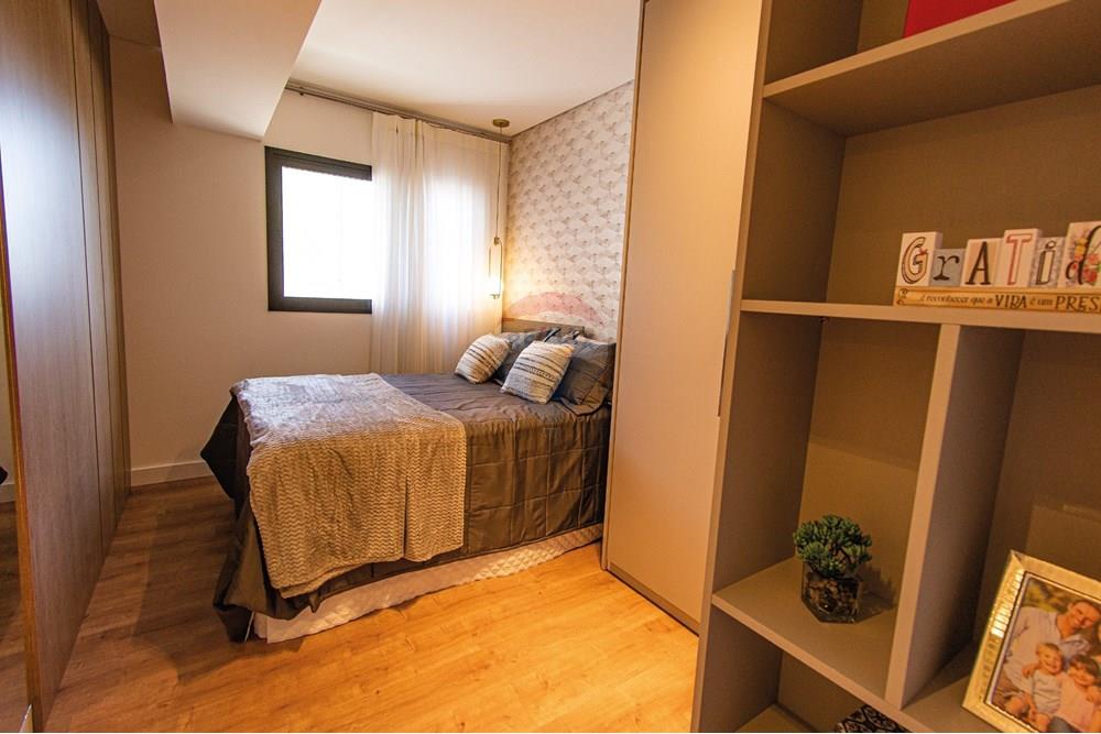 Apartamento à venda com 2 quartos, 64m² - Foto 5