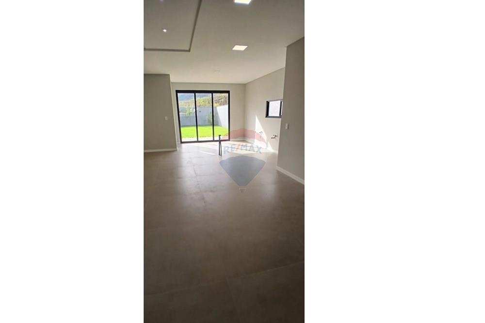 Casa - Venda - Jaraguá do Sul , Santa Catarina - WhatsApp Image 2025-05-14 at 11.18.05 (5).jpeg - 590451029-4