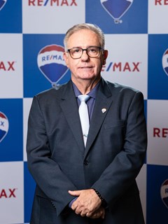 Silvio Oliveira - RE/MAX B12