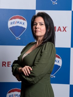 Cintia Barbosa - RE/MAX GOL II