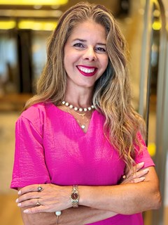 Viviane Cavalcante - RE/MAX THE COLLECTION IMOBI