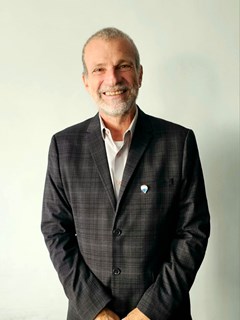 Corretor(a) Associado(a) - Bruno Jose Szlak - RE/MAX VILLE