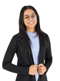 Office Staff - Yara Silva - RE/MAX STUDIO 76