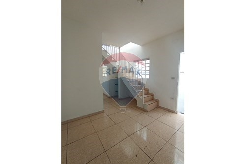 Sobrado para locação