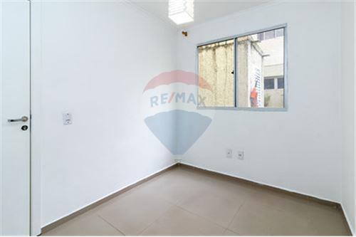 Apartamento à venda com 2 quartos, 39m² - Foto 11