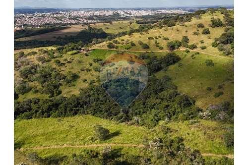 Venda-Terreno-Fazenda Porteira de Chaves , 1  - Universidade Federal de Lavras, e Unilavras.  - Área Rural de Lavras , Lavras , Minas Gerais , 37209899-601271140-81