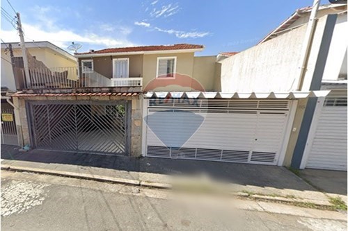 Sobrado para locação no Brooklin com duas vagas e duas suítes