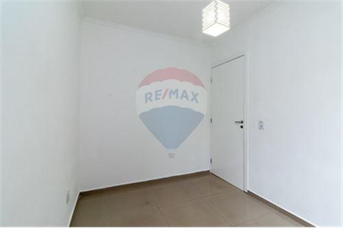 Apartamento à venda com 2 quartos, 39m² - Foto 12