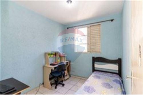 Apartamento à venda com 2 quartos, 46m² - Foto 12