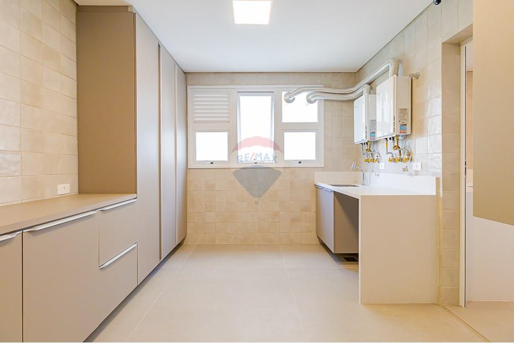 Apartamento - Venda - São Paulo , São Paulo - 16- Area de Serviço com Armários Planejados e aquecedores a Gás para dependências de serviço IMG_3790.jpg - Lavanderia - 601081024-29