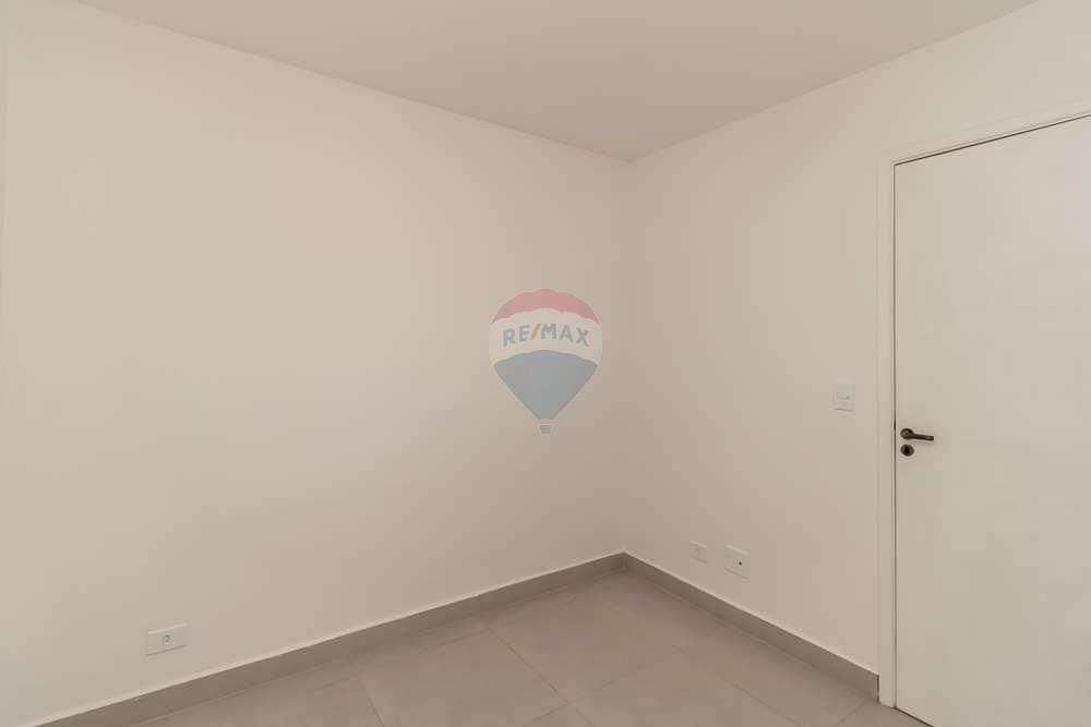 Apartamento à venda com 2 quartos, 37m² - Foto 16