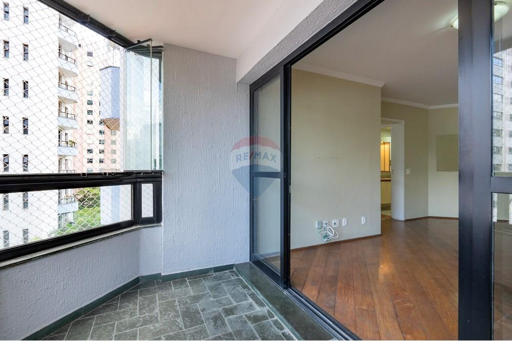 Apartamento à venda com 3 quartos, 105m² - Foto 8