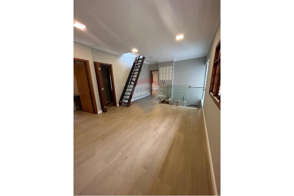 Casa para alugar com 4 quartos, 570m² - Foto 21