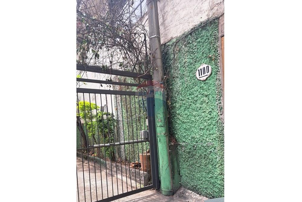 Casa à venda com 4 quartos, 248m² - Foto 2