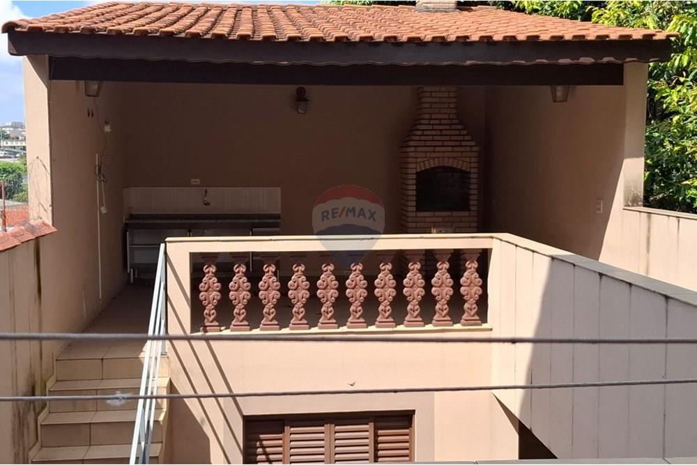 Casa para alugar com 4 quartos, 290m² - Foto 16