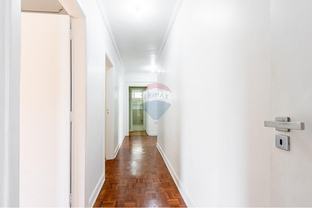 Apartamento à venda com 3 quartos, 227m² - Foto 13