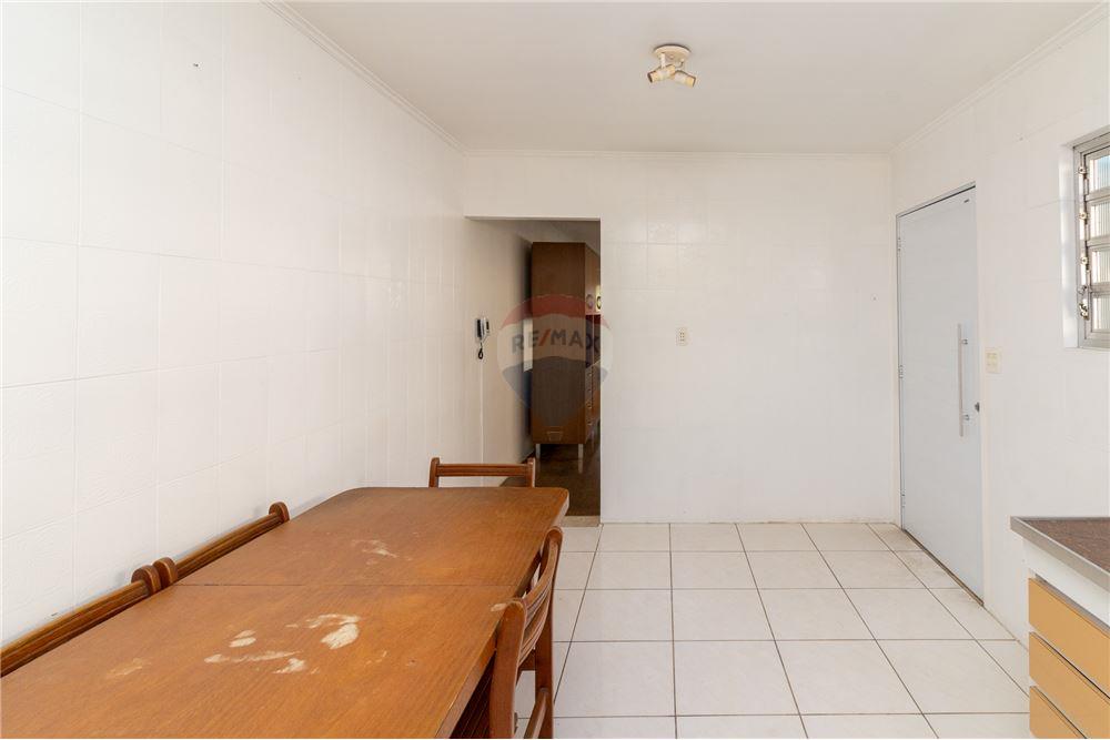 Casa à venda com 4 quartos, 100m² - Foto 28