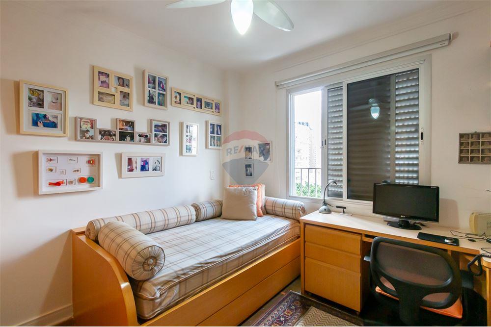 Apartamento à venda com 3 quartos, 136m² - Foto 13