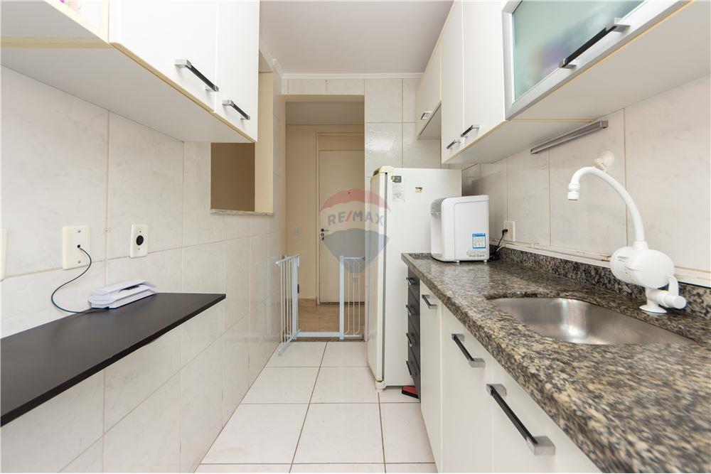 Apartamento à venda com 2 quartos, 60m² - Foto 3