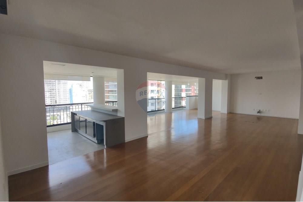 Apartamento para alugar com 3 quartos, 215m² - Foto 22